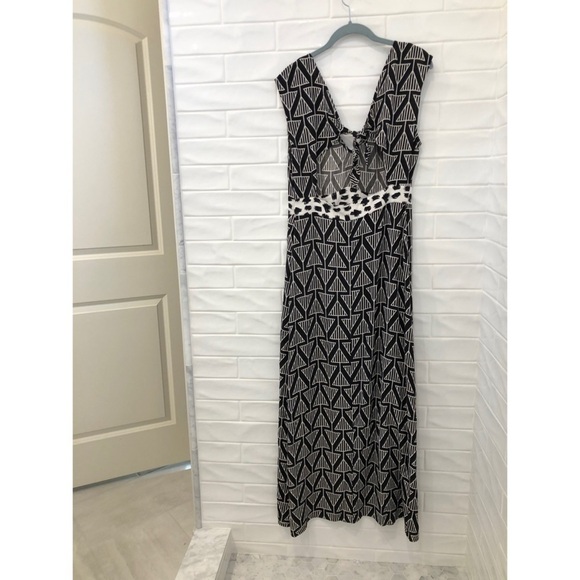 TALULAH Aztec Skies Maxi Dress Black And White - Picture 4 of 8